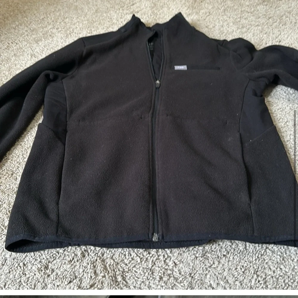 Figs On Shift Fleece women’s XL black work jacket coat for healthcare workers - Picture 10 of 16